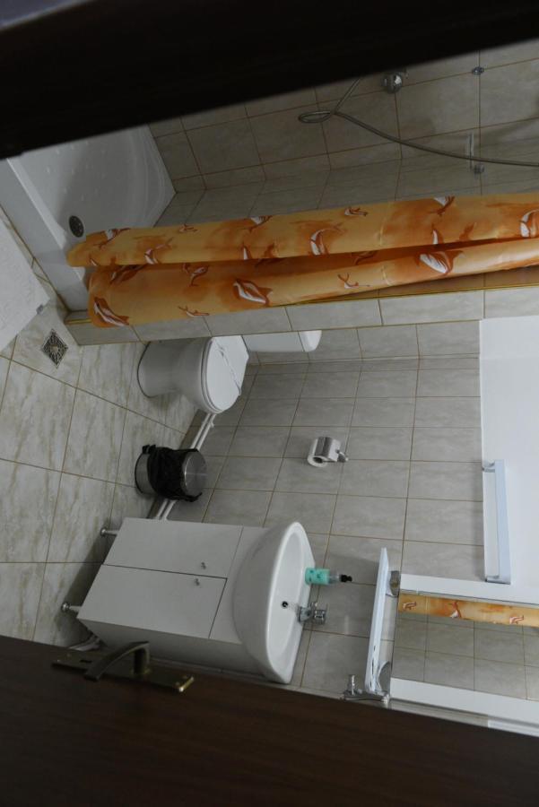 Hostel Ruxandra Фокшані Екстер'єр фото
